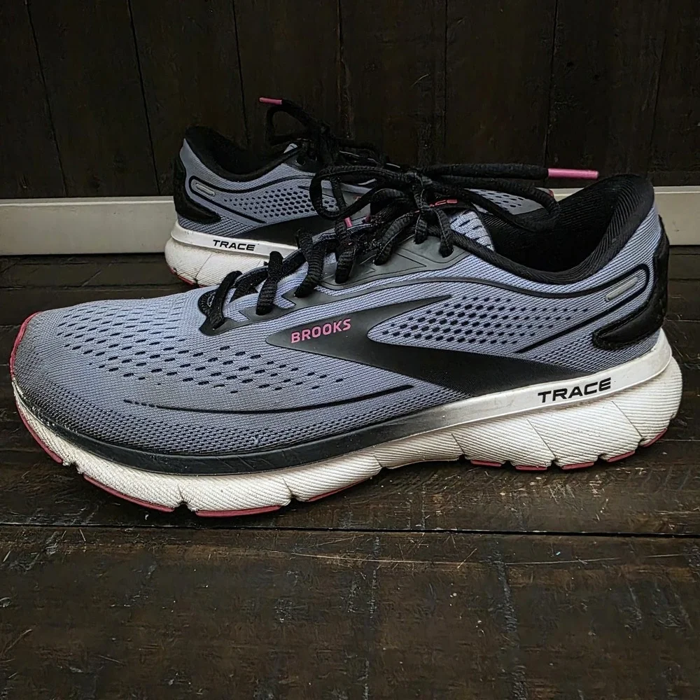 Brooks these shoes